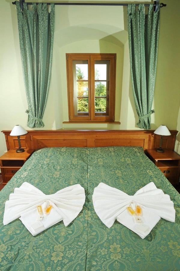 Hotel Kristin Hradek Decin Eksteriør bilde